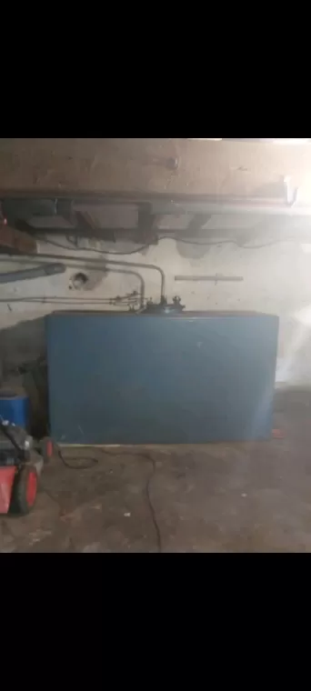 DEPOSE D'UNE CUVE DE 2500 LITRES