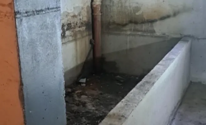 DEPOSE D'UNE CUVE DE 3000 LITRES