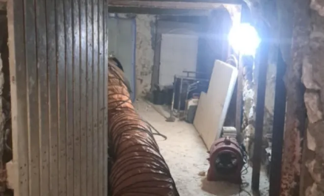 ENLEVEMENT D'UNE CUVE A FIOUL DE 1 500 LITRES A LUSSAULT-SUR-LOIRE DANS LE 37., Clermont-Ferrand, Cuve Fioul Net